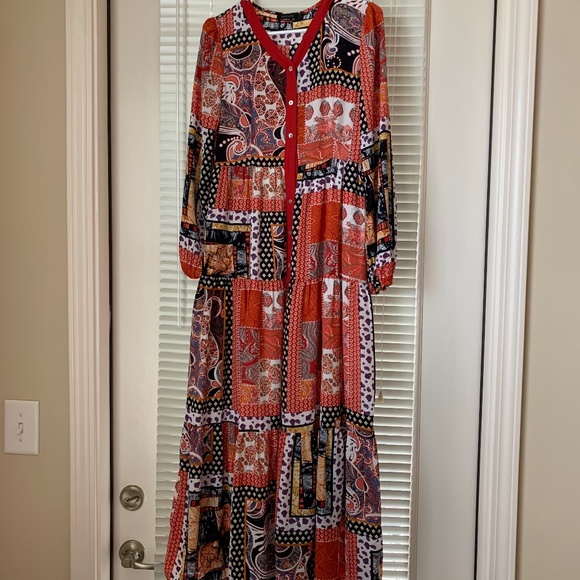 Roolee Dresses & Skirts - Red patterned dress